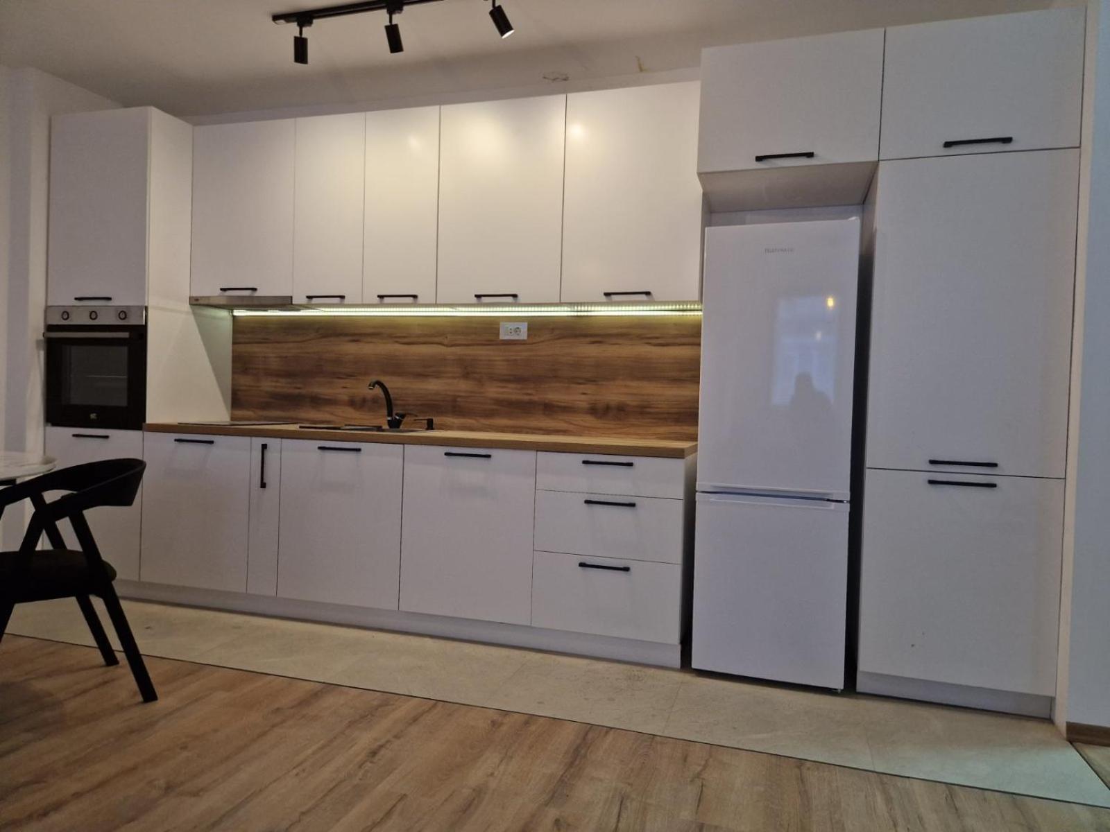 Kid Luxury Apartment Üsküp Dış mekan fotoğraf